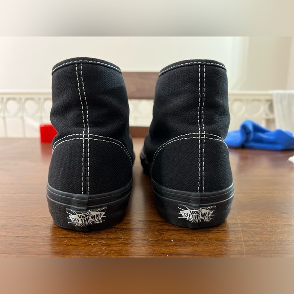 Vans X Hockey Authentic High Pro Shoe (Andrew Allen) Black - Picture 2 of 7